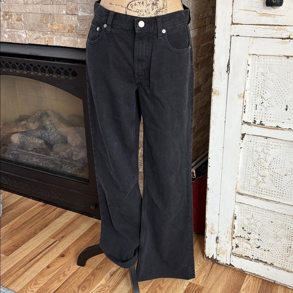 Everlane The Slouch black bootcut jean 5 pocket zip and button close - Picture 10 of 16